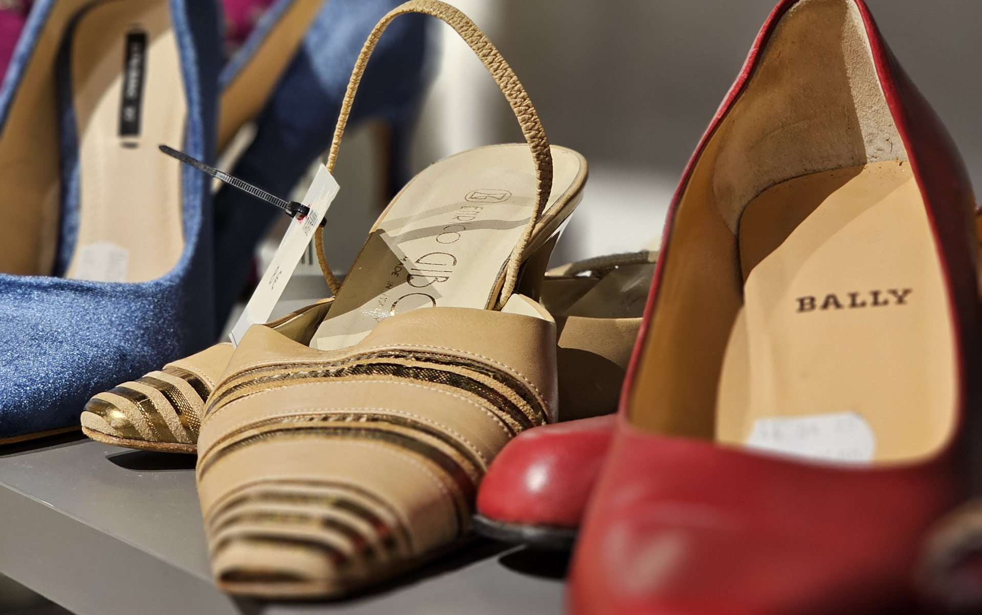 Damenschuhe mit leichtem Absatz